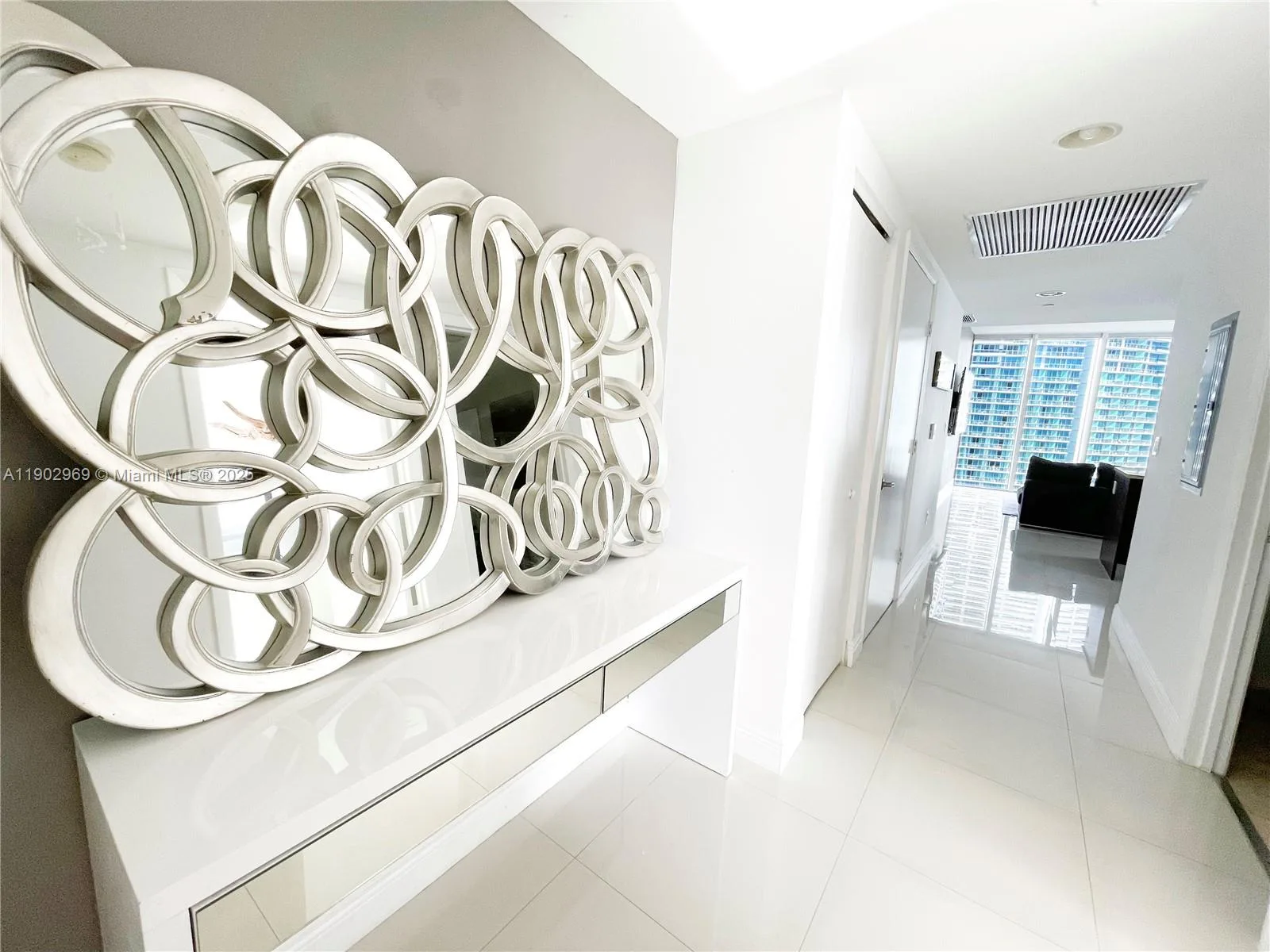 485 Brickell Ave # 2602, Miami, FL 33131 photo 3
