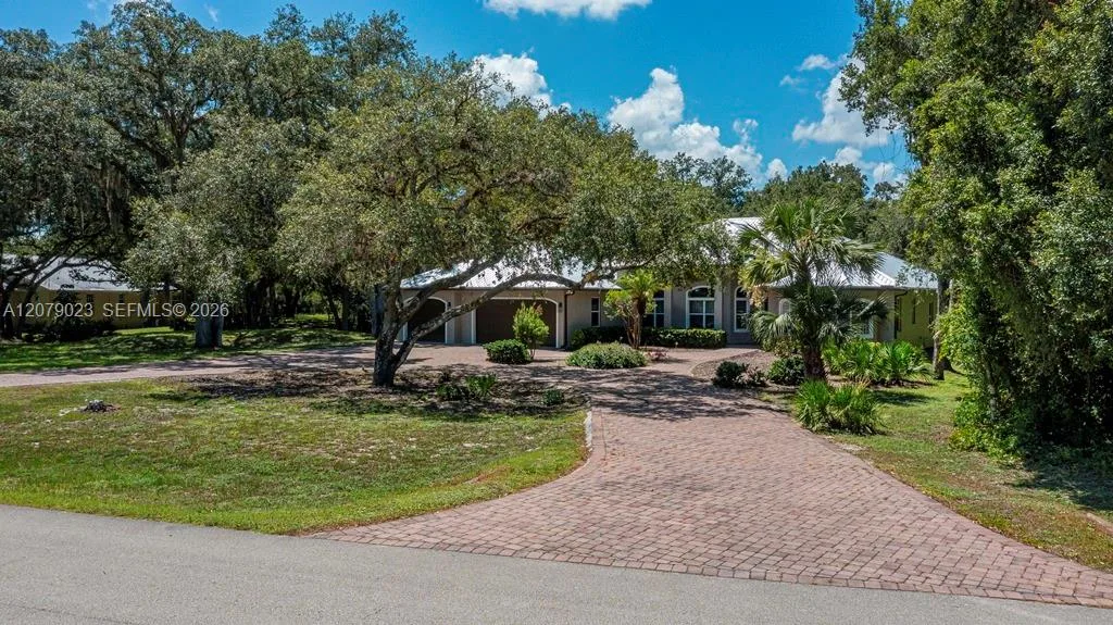 4033 Oak Haven Dr., La Belle, FL 33935