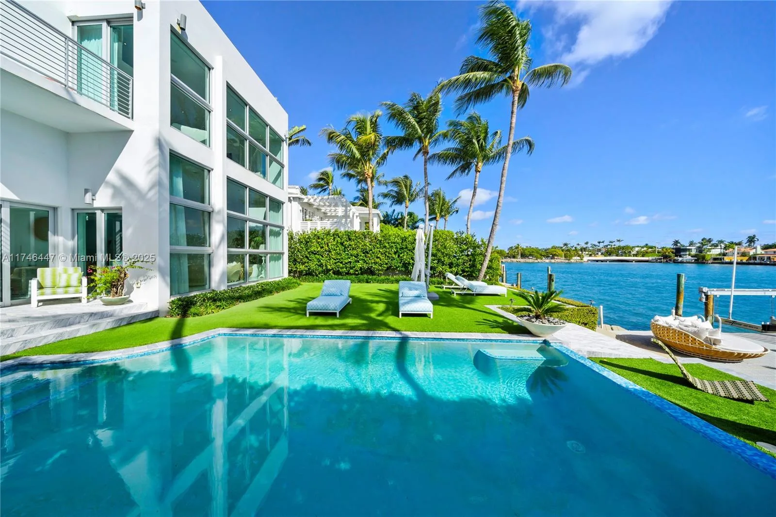227 E DILIDO DR, Miami Beach, FL 33139 photo 11