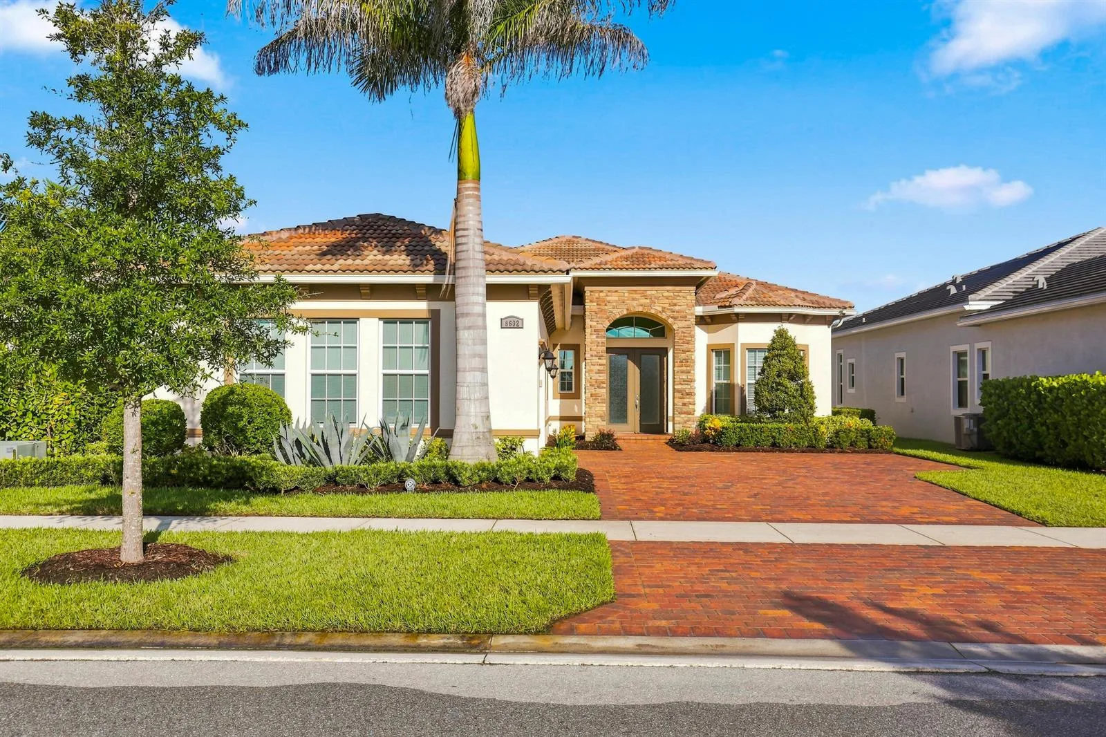8632 SW Felicita Way, Port St. Lucie, FL 34987