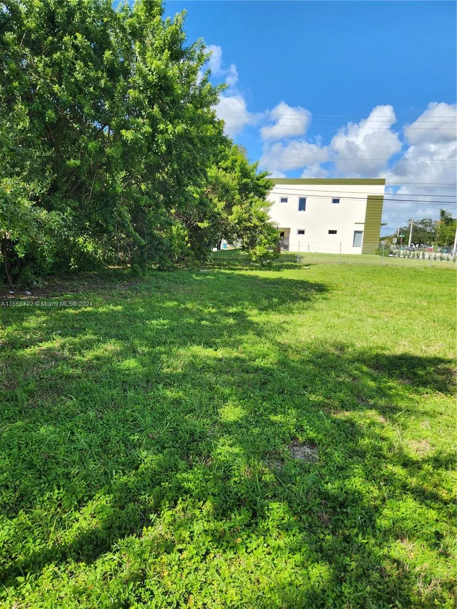11110/20 NW 17th Ave, Miami, FL 33167 photo 6