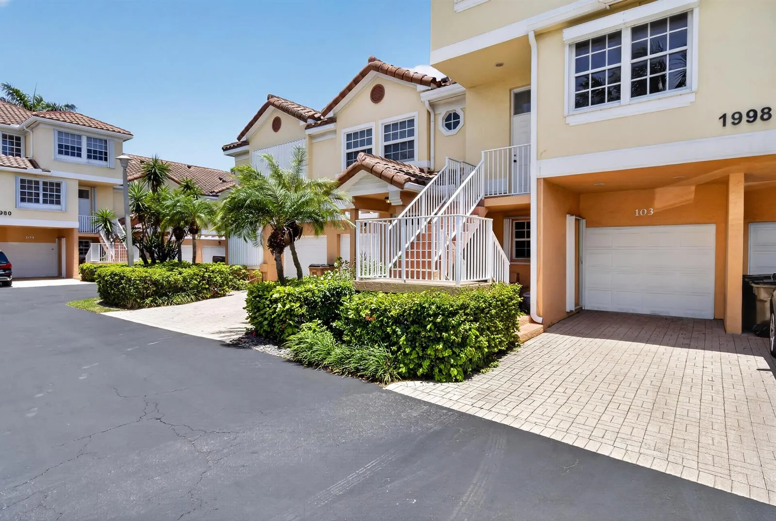 1998 NE 7TH Street # 103, Deerfield Beach, FL 33441 photo 3