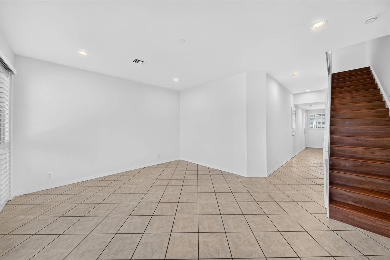 1998 NE 7TH Street # 103, Deerfield Beach, FL 33441 photo 7