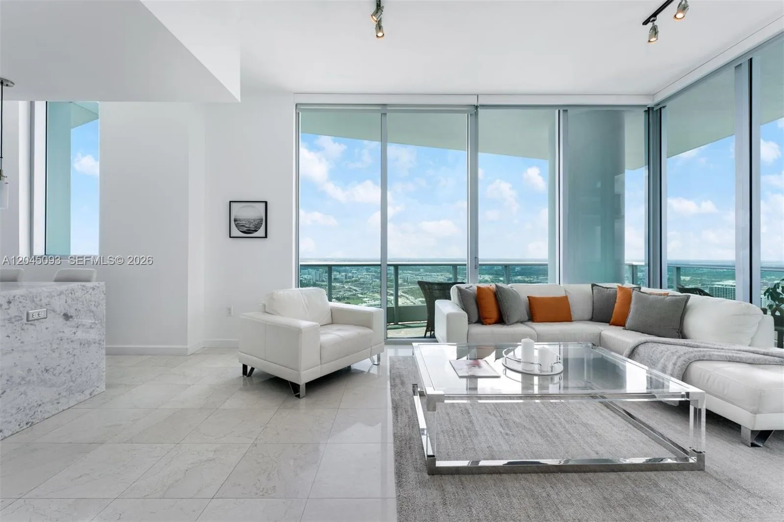 900 Biscayne Blvd # 5812, Miami, FL 33132