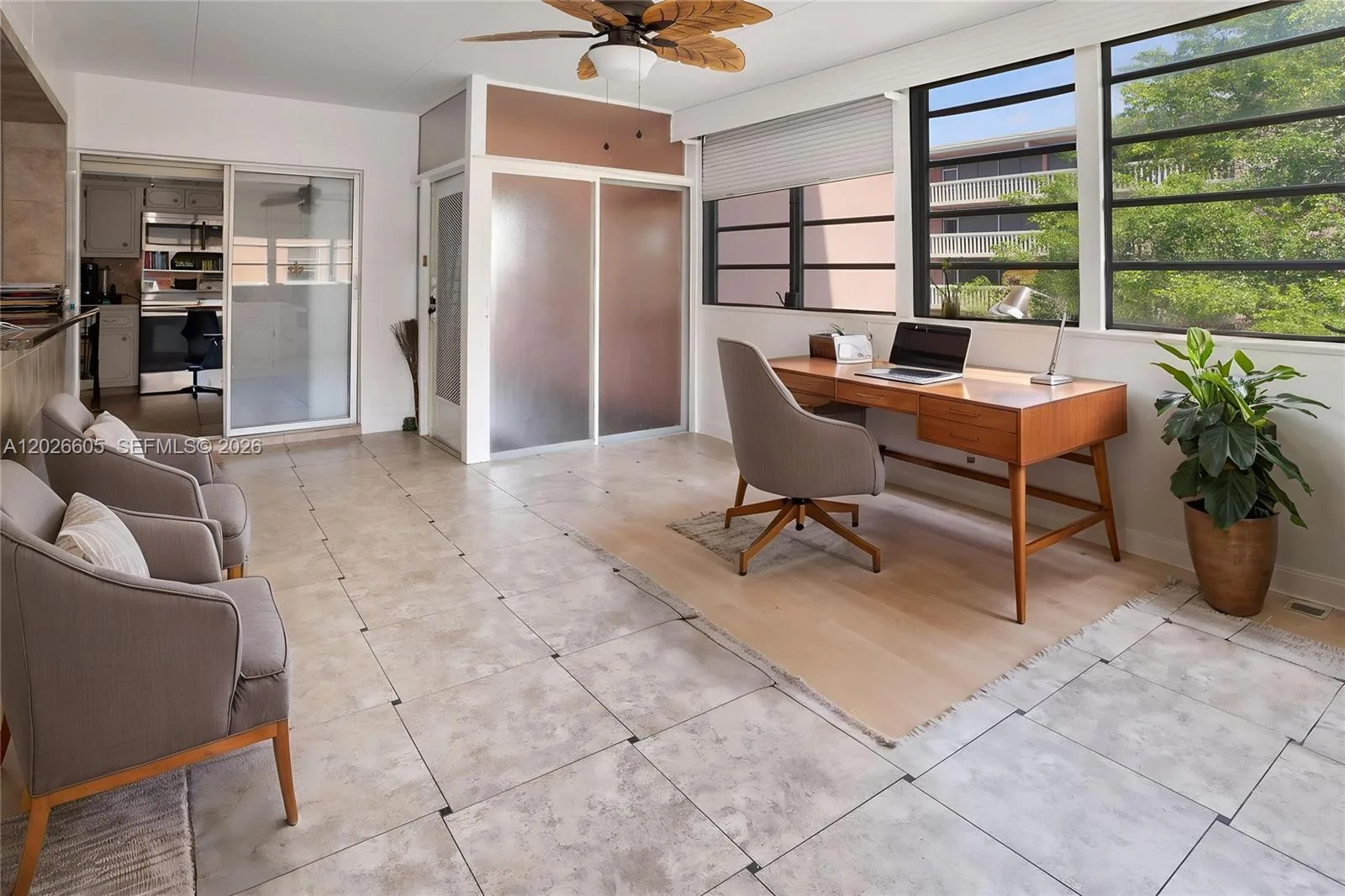 180 NE 12th Ave # 18C, Hallandale Beach, FL 33009