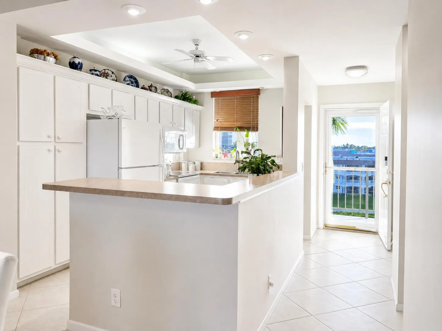 100 Paradise Harbour Boulevard # 506, North Palm Beach, FL 33408