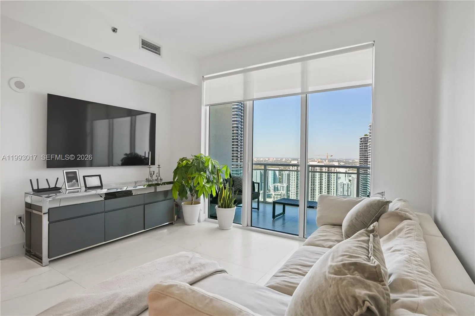 950 Brickell Bay Dr # 4101, Miami, FL 33131 photo 12