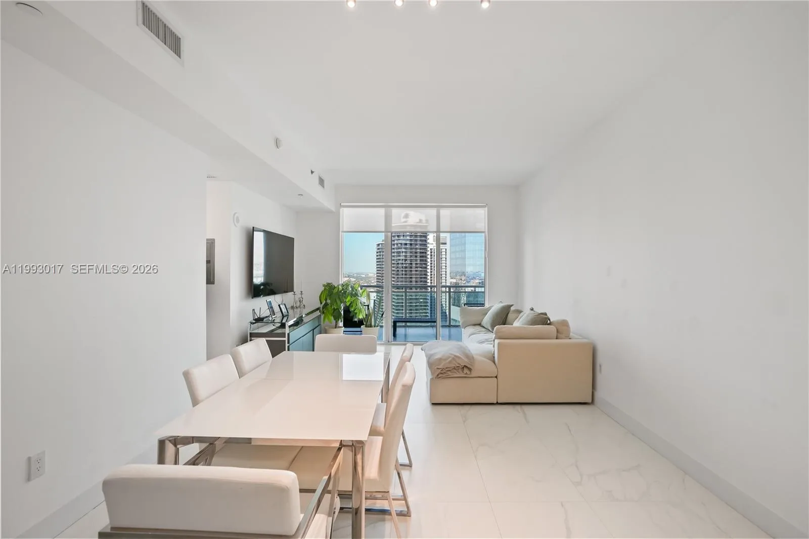 950 Brickell Bay Dr # 4101, Miami, FL 33131 photo 8