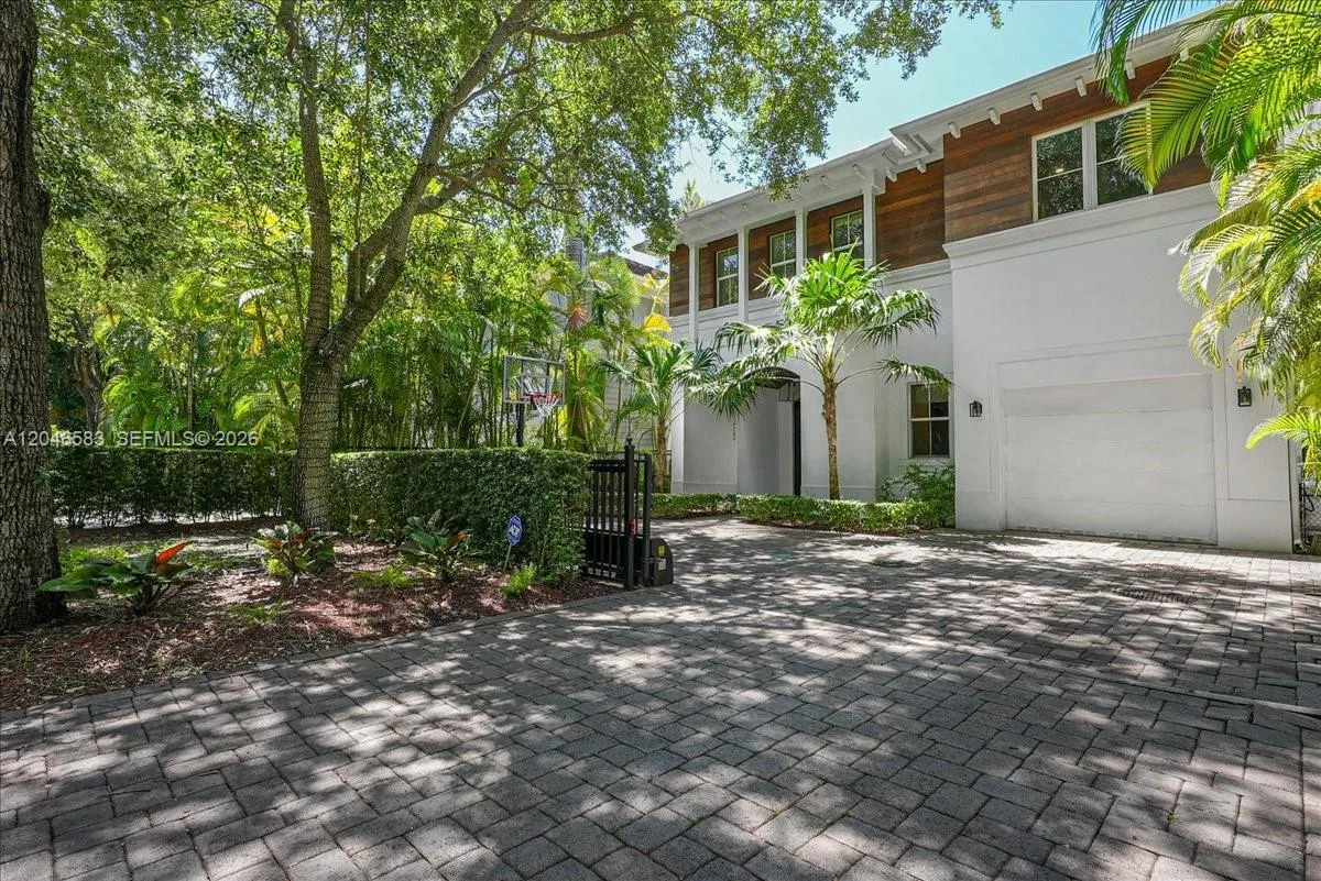 4734 Sunset Drive, Miami, FL 33143