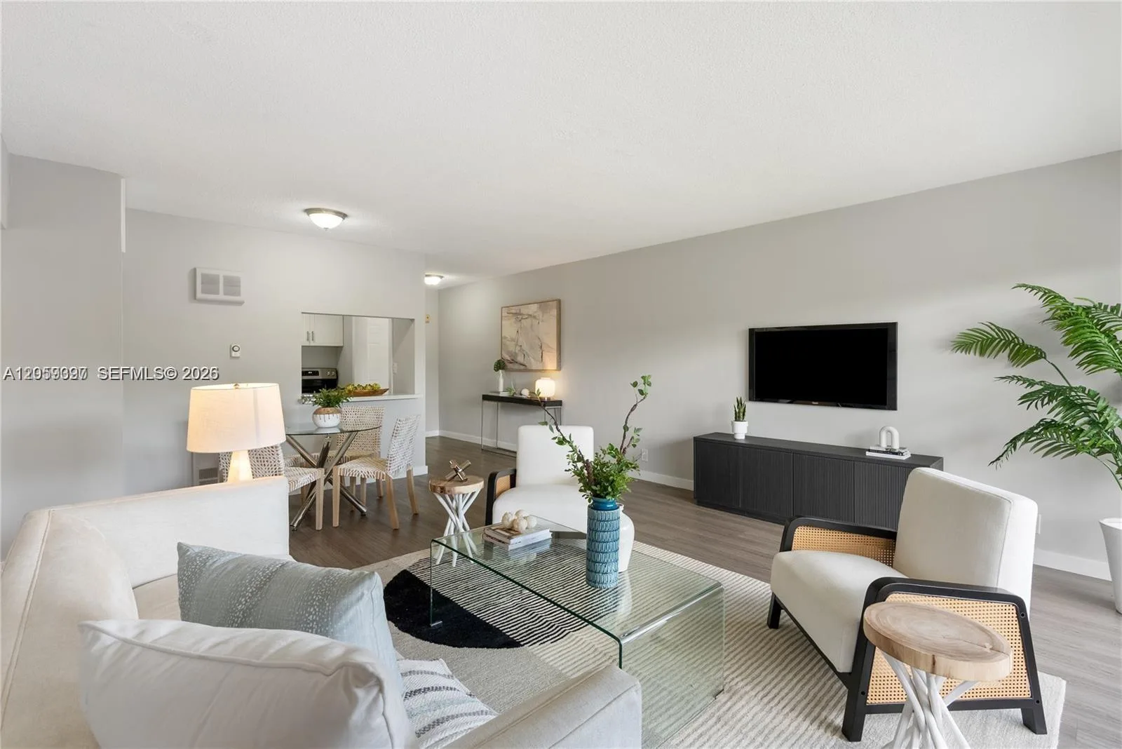 550 NE 20th St # 4, Wilton Manors, FL 33305
