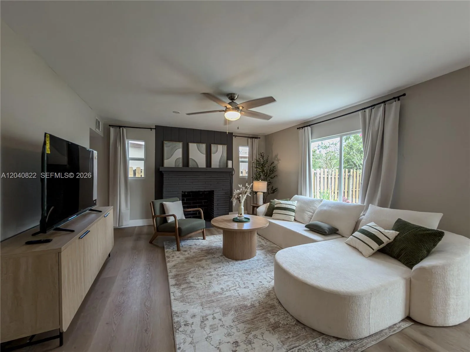 1813 SW 10th St, Fort Lauderdale, FL 33312