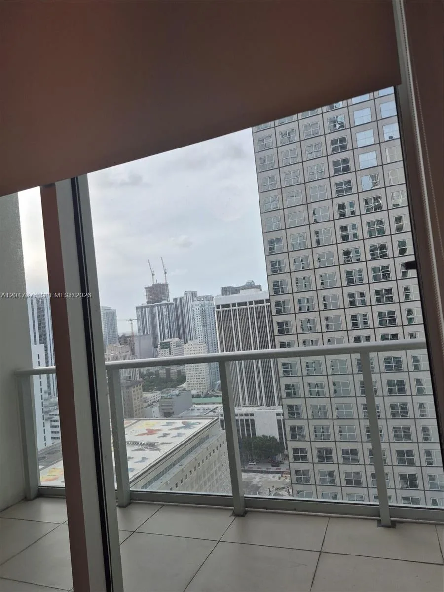 300 S Biscayne Blvd # T-2905, Miami, FL 33131 photo 10