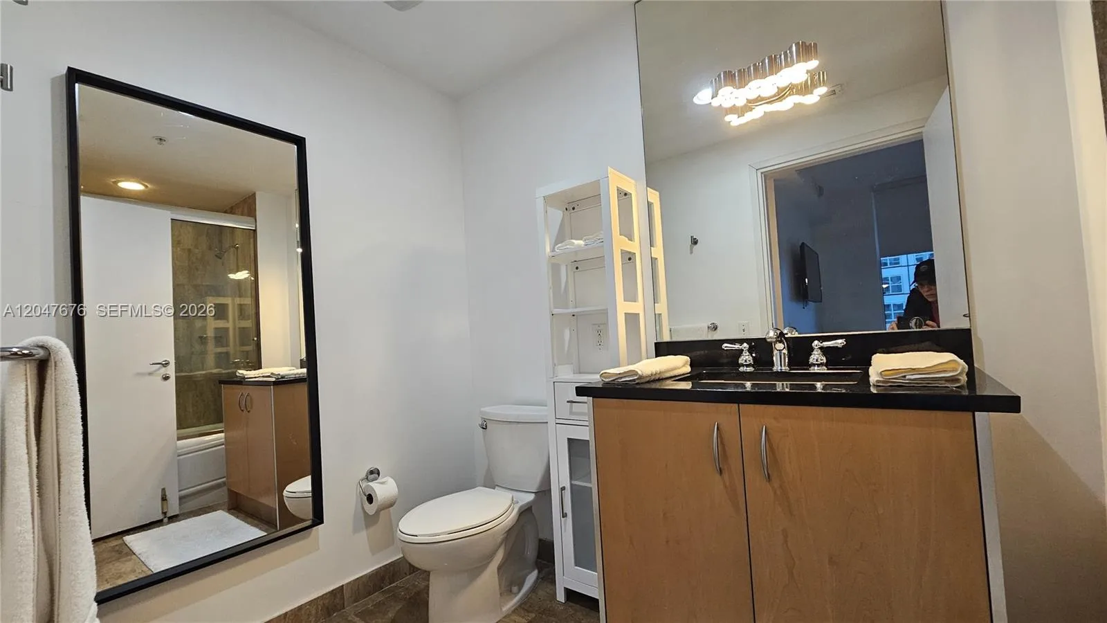 300 S Biscayne Blvd # T-2905, Miami, FL 33131 photo 11