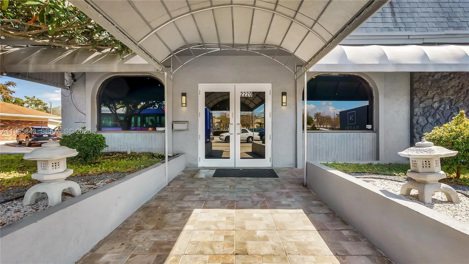 2220 N University Dr, Sunrise, FL 33322 photo 2