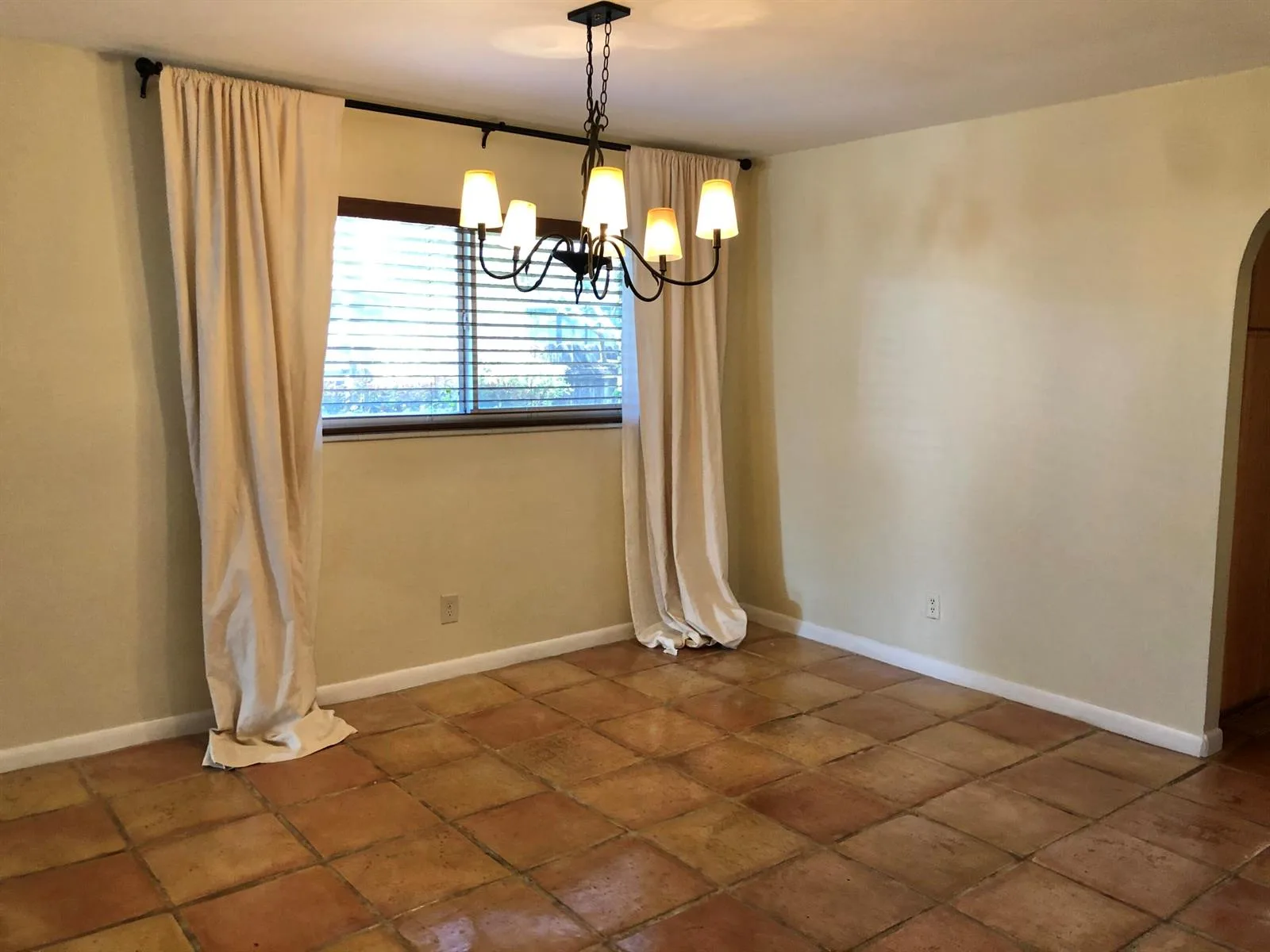 1031 Lincoln Street, Hollywood, FL 33019 photo 11