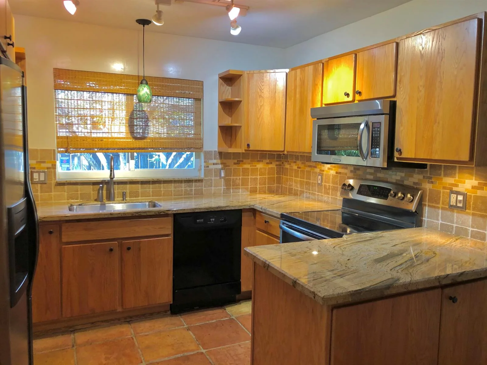 1031 Lincoln Street, Hollywood, FL 33019 photo 12
