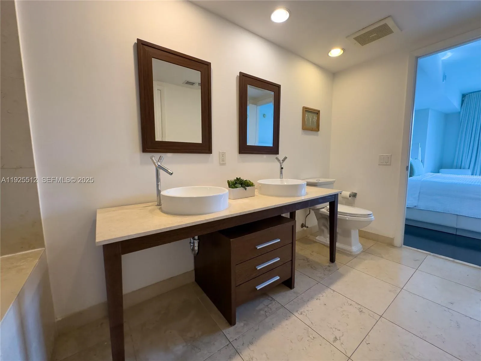 485 Brickell Ave # 3307, Miami, FL 33131 photo 7