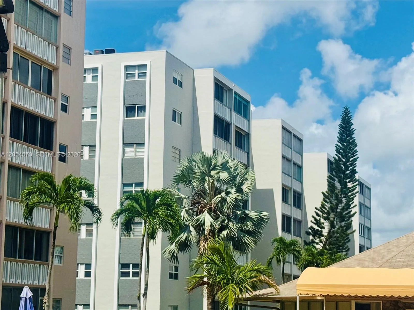 420 NE 12th Ave # 502, Hallandale Beach, FL 33009 photo 3