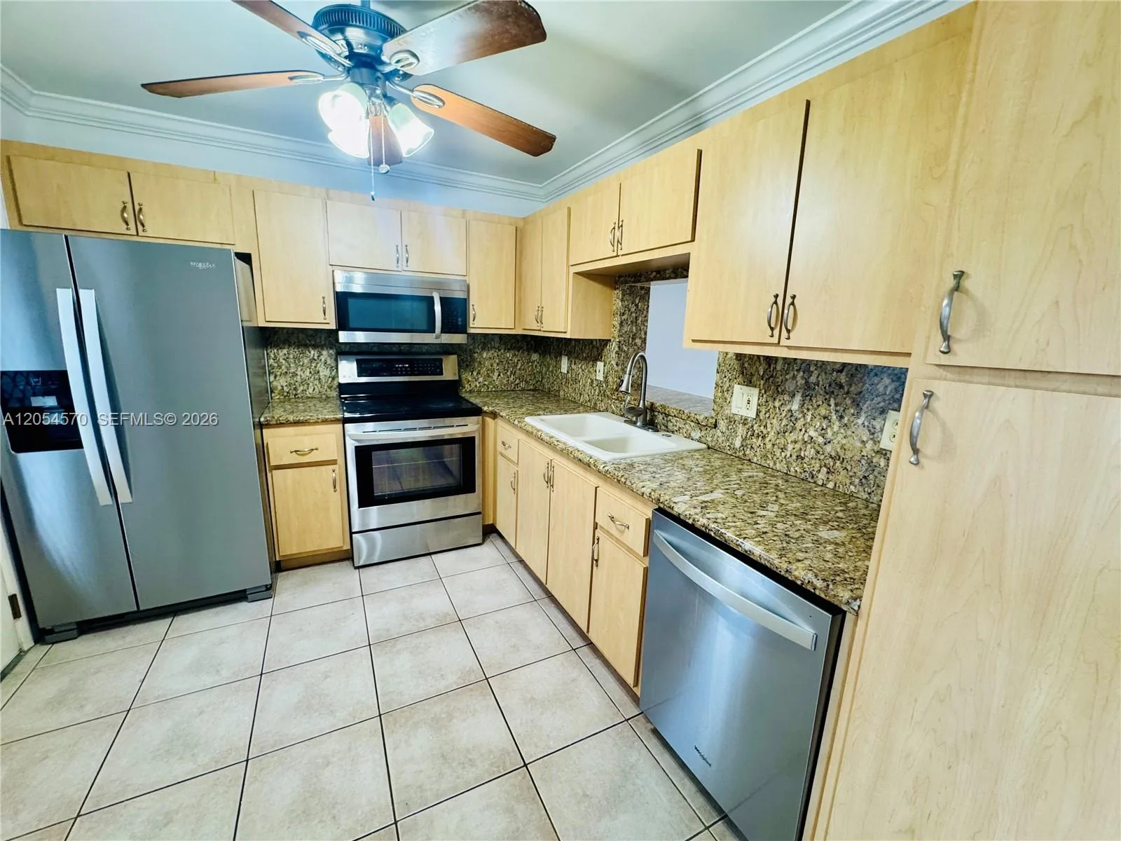 420 NE 12th Ave # 502, Hallandale Beach, FL 33009 photo 4