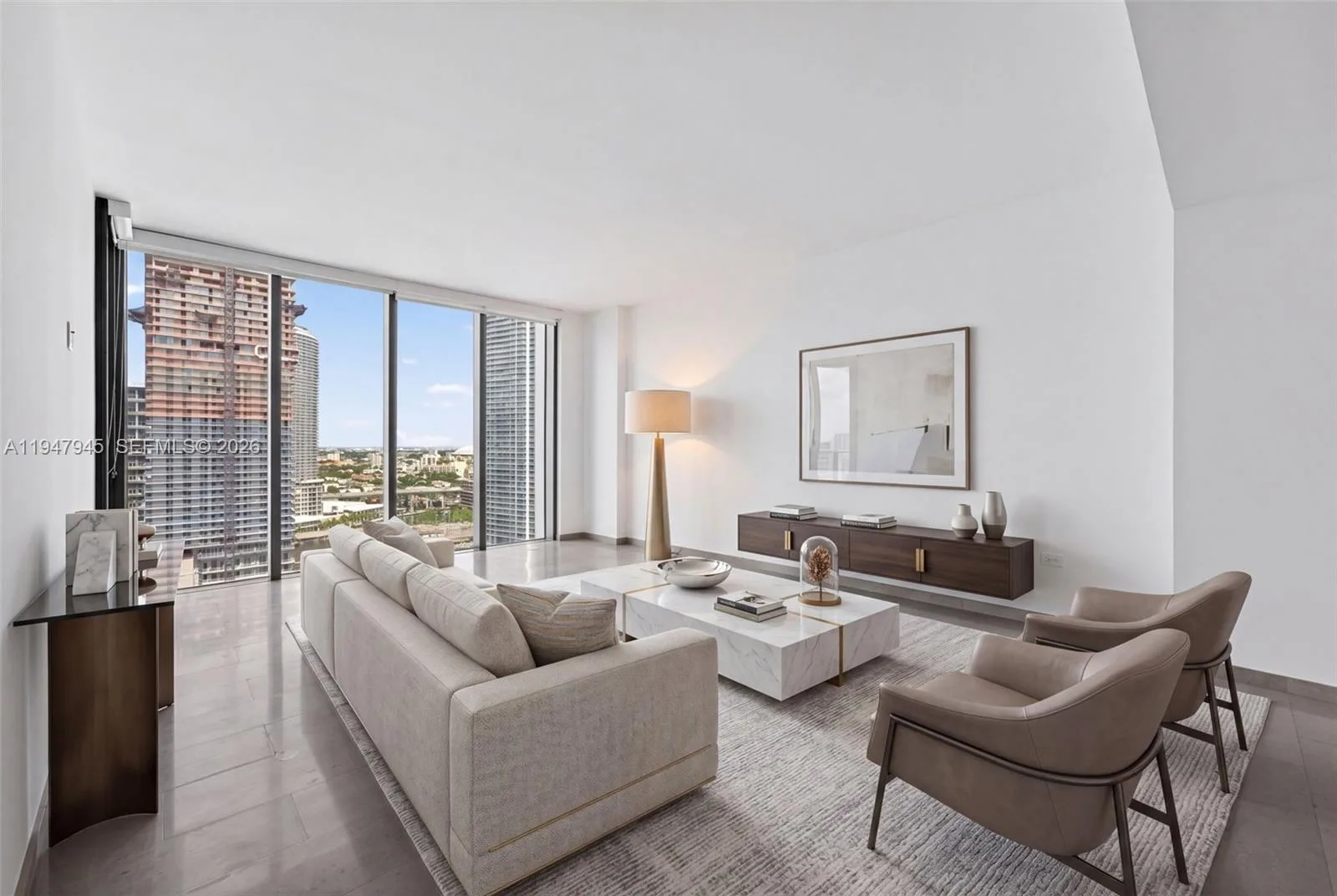 68 SE 6th St # 2110, Miami, FL 33131