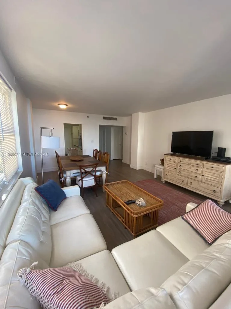 100 Lincoln Rd # 721, Miami Beach, FL 33139 photo 2