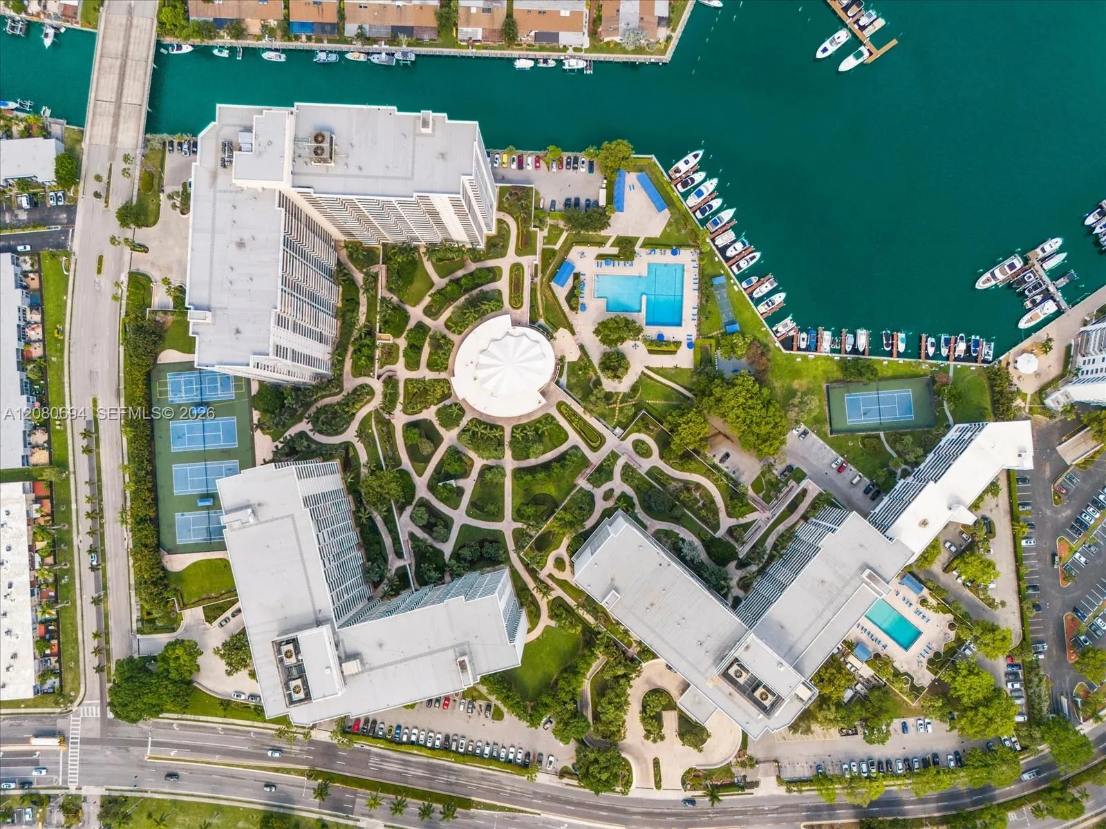 500 Three Islands Blvd # 618, Hallandale Beach, FL 33009