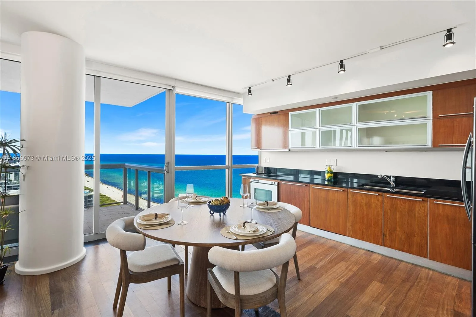 101 20th St # 3803, Miami Beach, FL 33139 photo 11