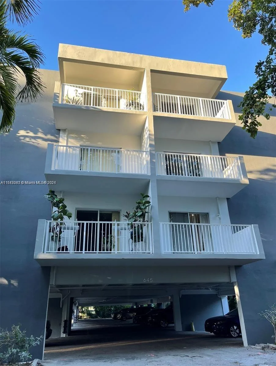 645 NE 121st St # 307, North Miami, FL 33161