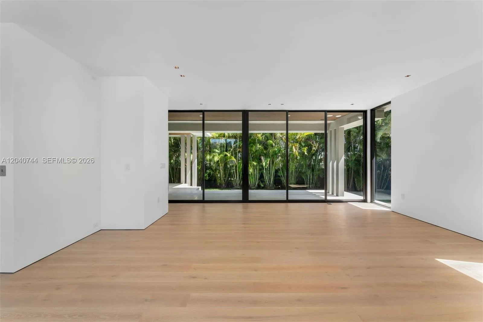 165 Hampton Ln, Key Biscayne, FL 33149 photo 7