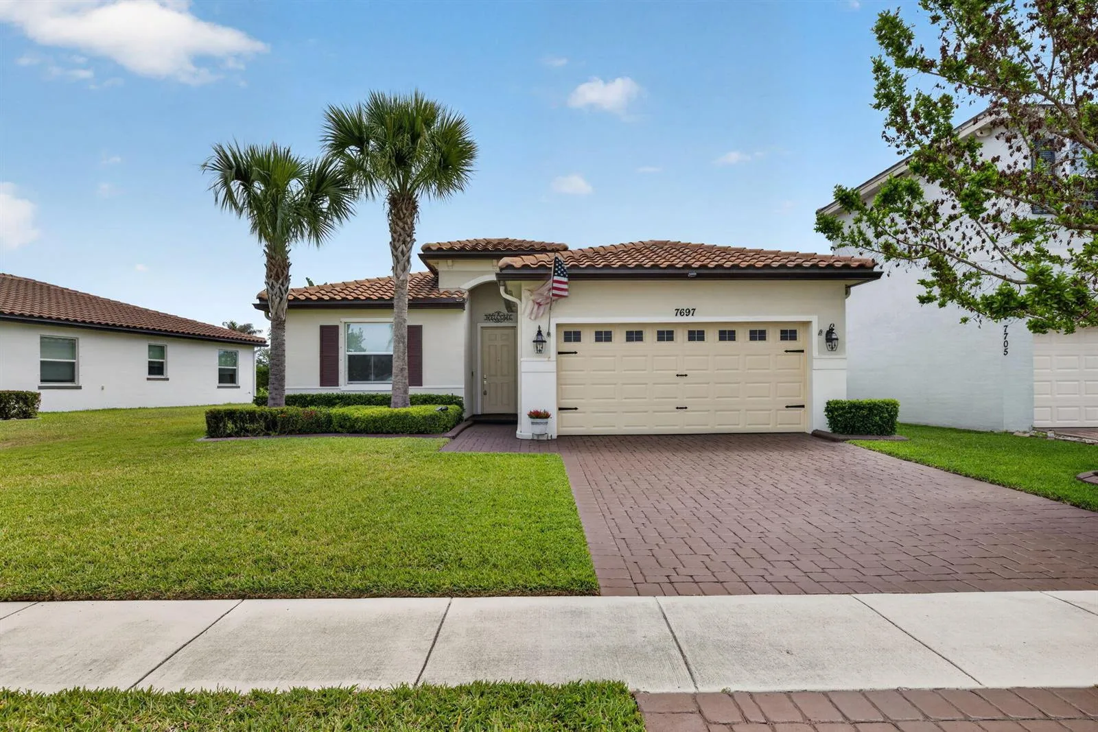 7697 NW Greenbank Circle, Port St. Lucie, FL 34987