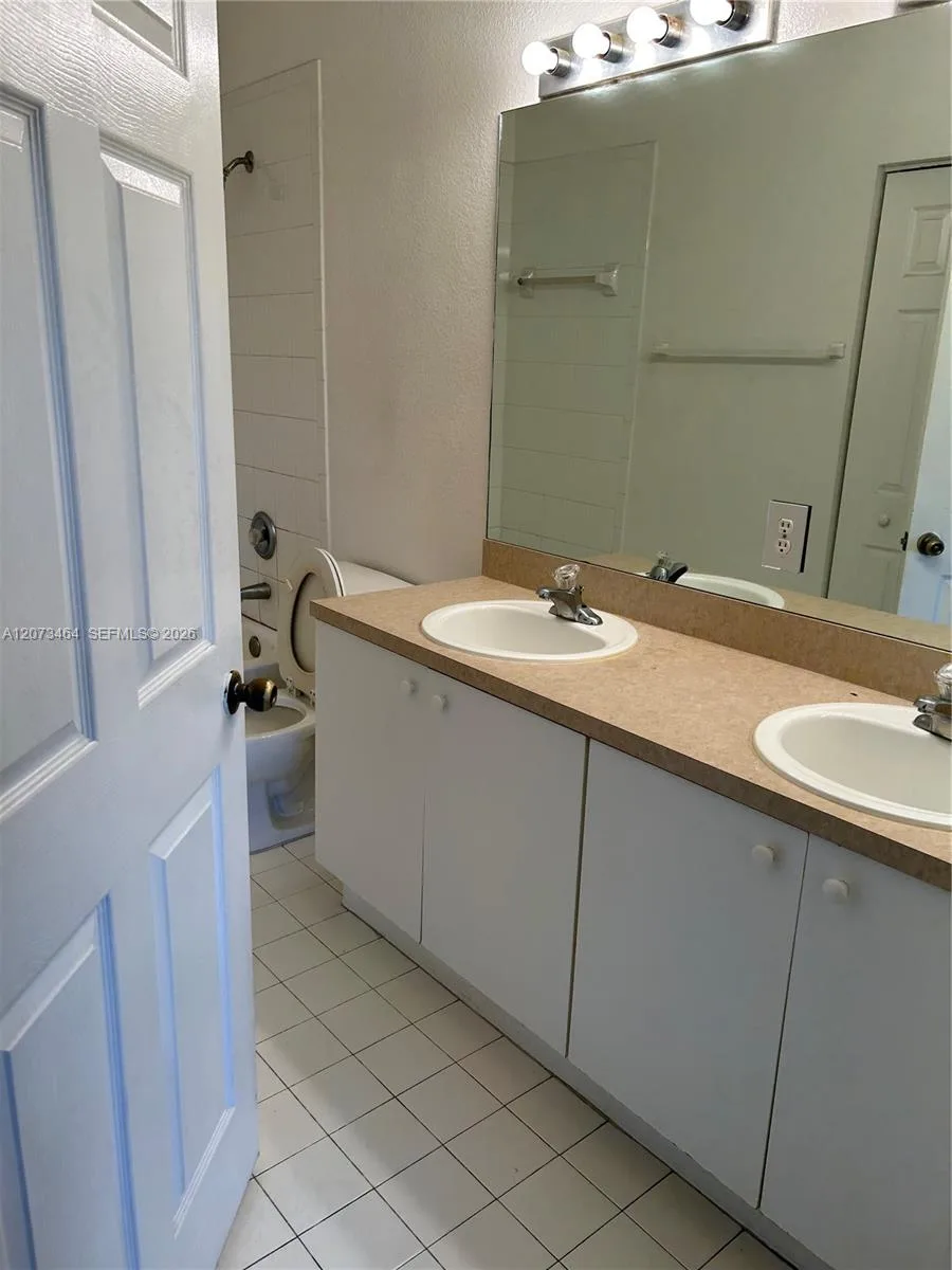 4513 Woodland Cir # 4513, Tamarac, FL 33319 photo 8