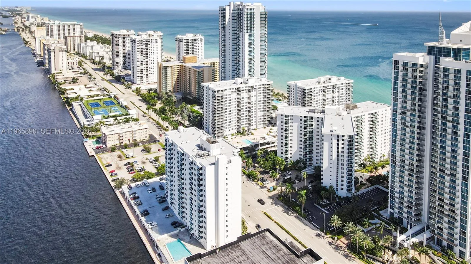 3000 S Ocean Dr # 1110, Hollywood, FL 33019