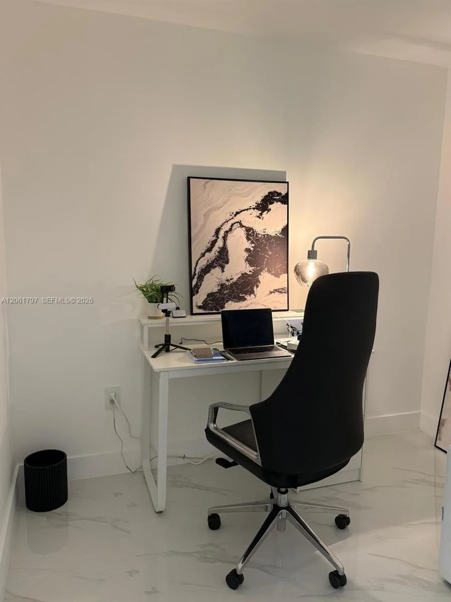 700 NE 24th St # 2205, Miami, FL 33137 photo 11