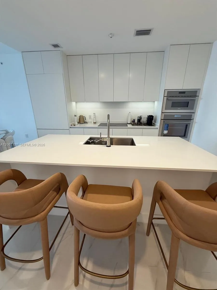 700 NE 24th St # 2205, Miami, FL 33137 photo 6