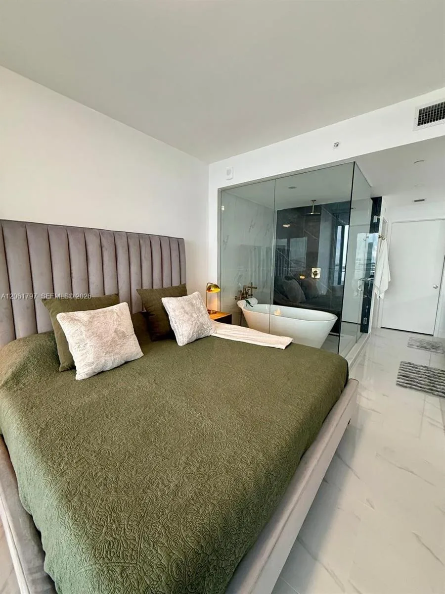 700 NE 24th St # 2205, Miami, FL 33137 photo 7