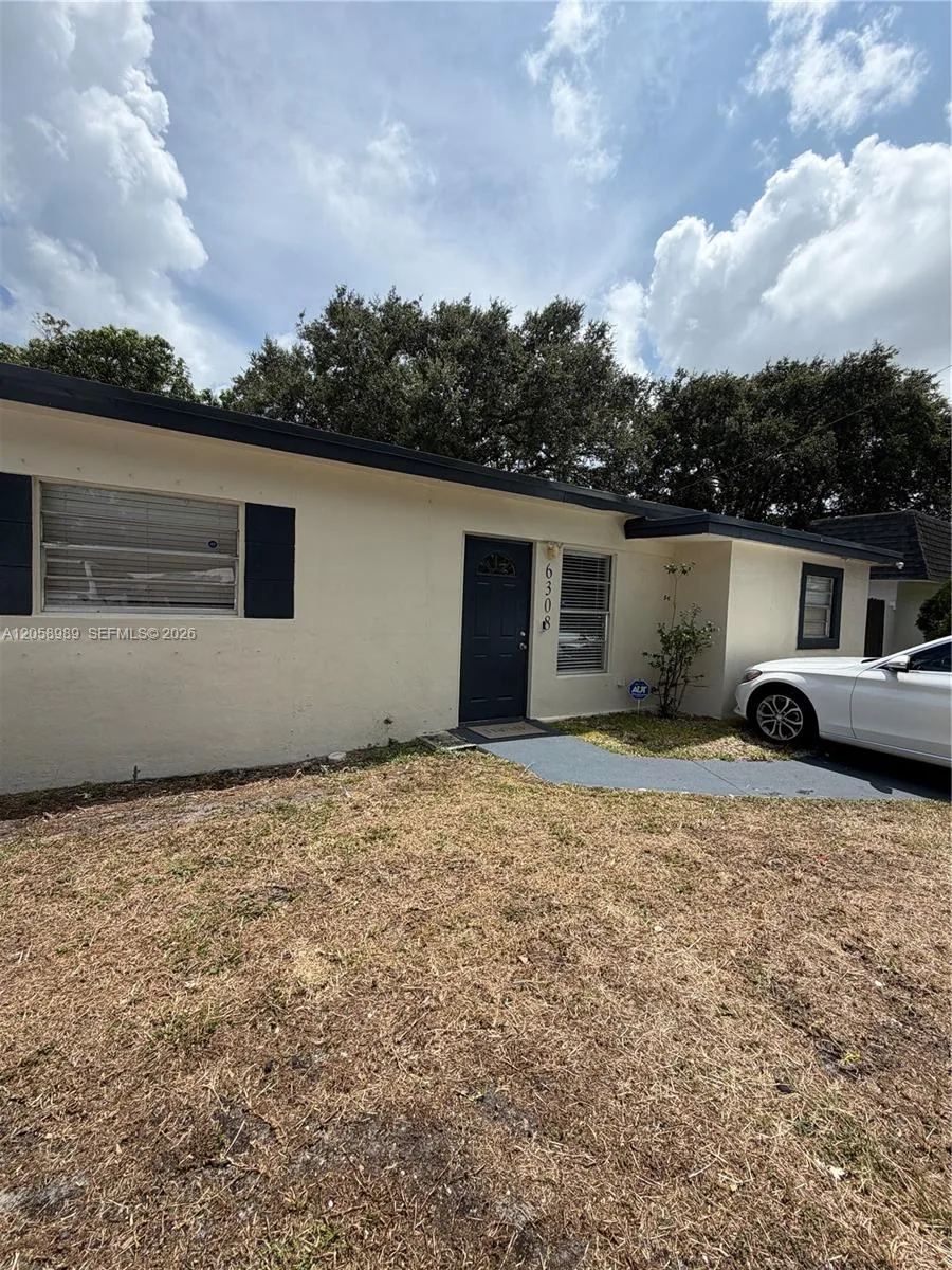 6308 Cleveland St # Main, Hollywood, FL 33024 photo 2