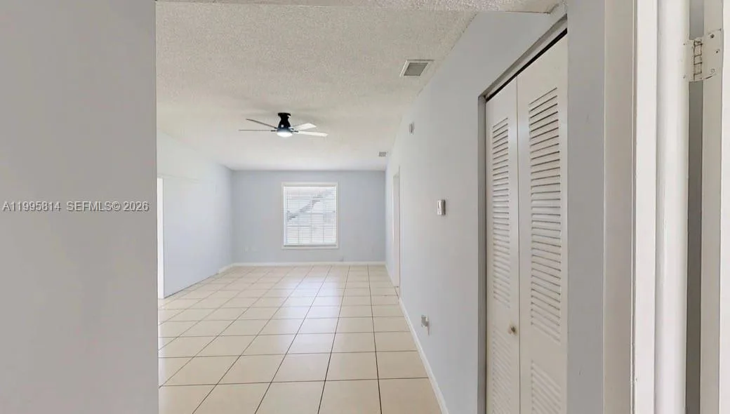 9481 W Fern Ln, Miramar, FL 33025 photo 2