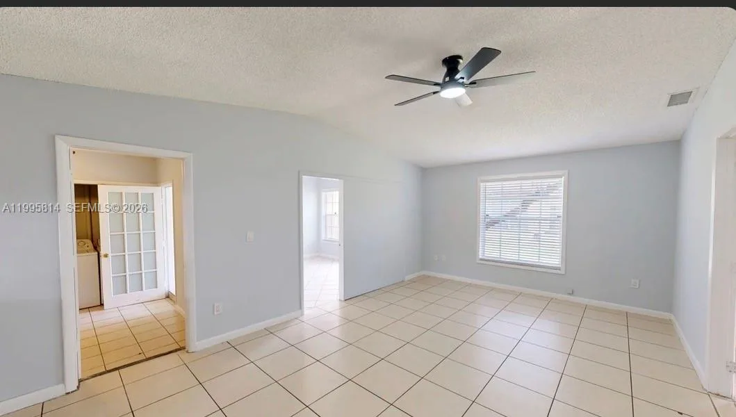 9481 W Fern Ln, Miramar, FL 33025 photo 3