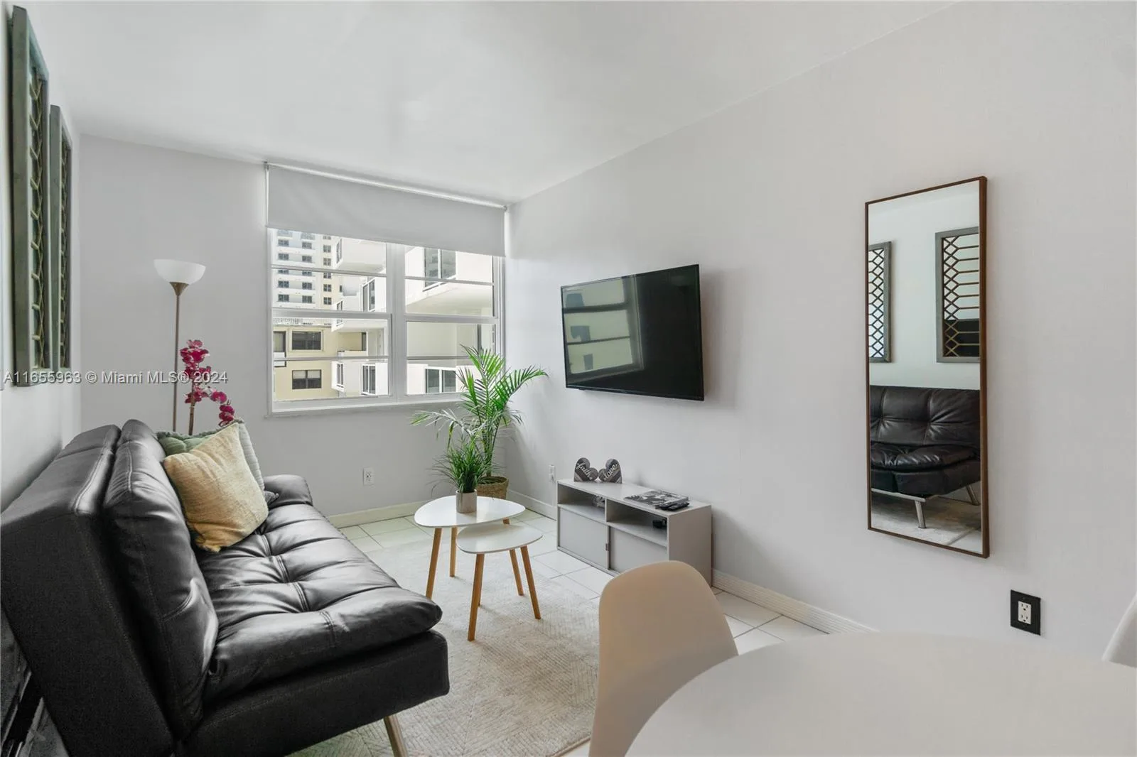 100 Lincoln Rd # 924, Miami Beach, FL 33139 photo 2