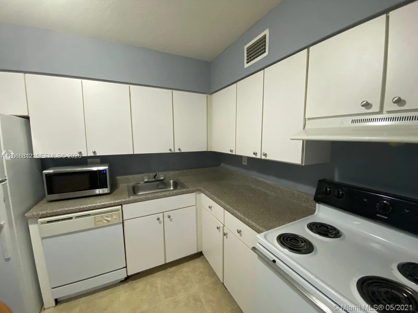 5241 Geneva Way # 203, Doral, FL 33166 photo 5