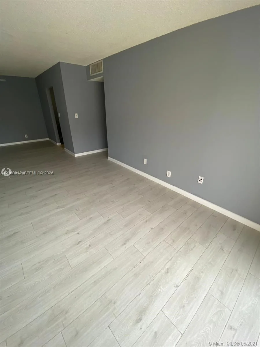 5241 Geneva Way # 203, Doral, FL 33166 photo 6