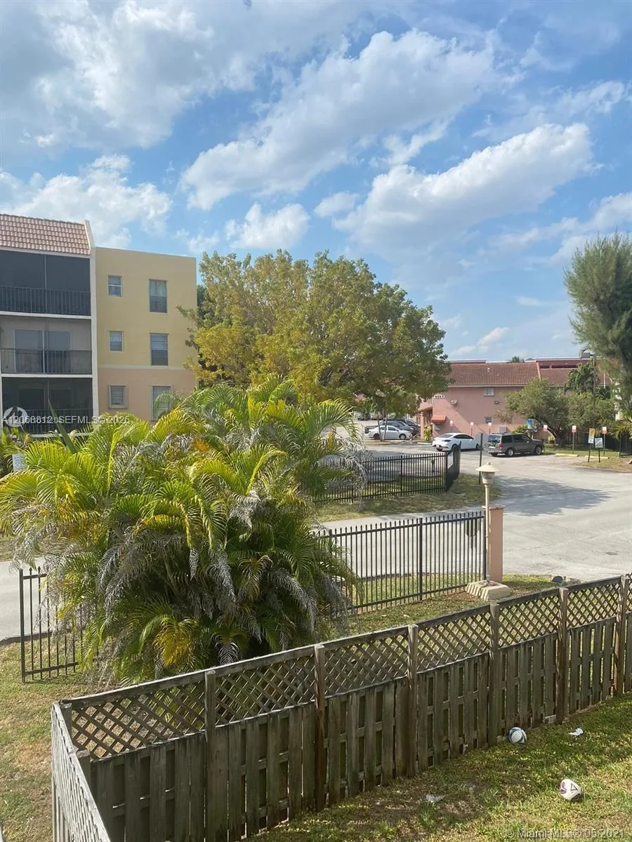 5241 Geneva Way # 203, Doral, FL 33166 photo 7
