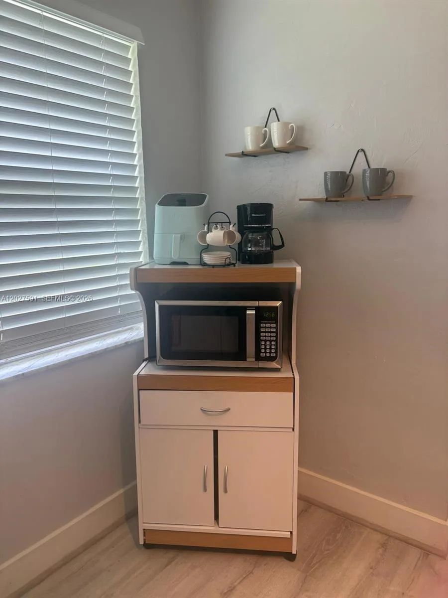 201 Columbus Pkwy # A, Hollywood, FL 33021 photo 8