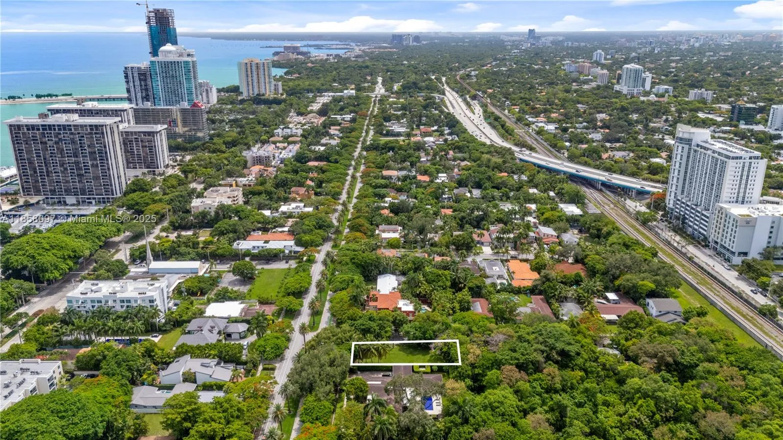 1644 S Miami Ave, Miami, FL 33129 photo 12