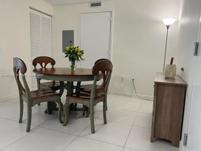 31 SE 6th St # 1606, Miami, FL 33131 photo 9