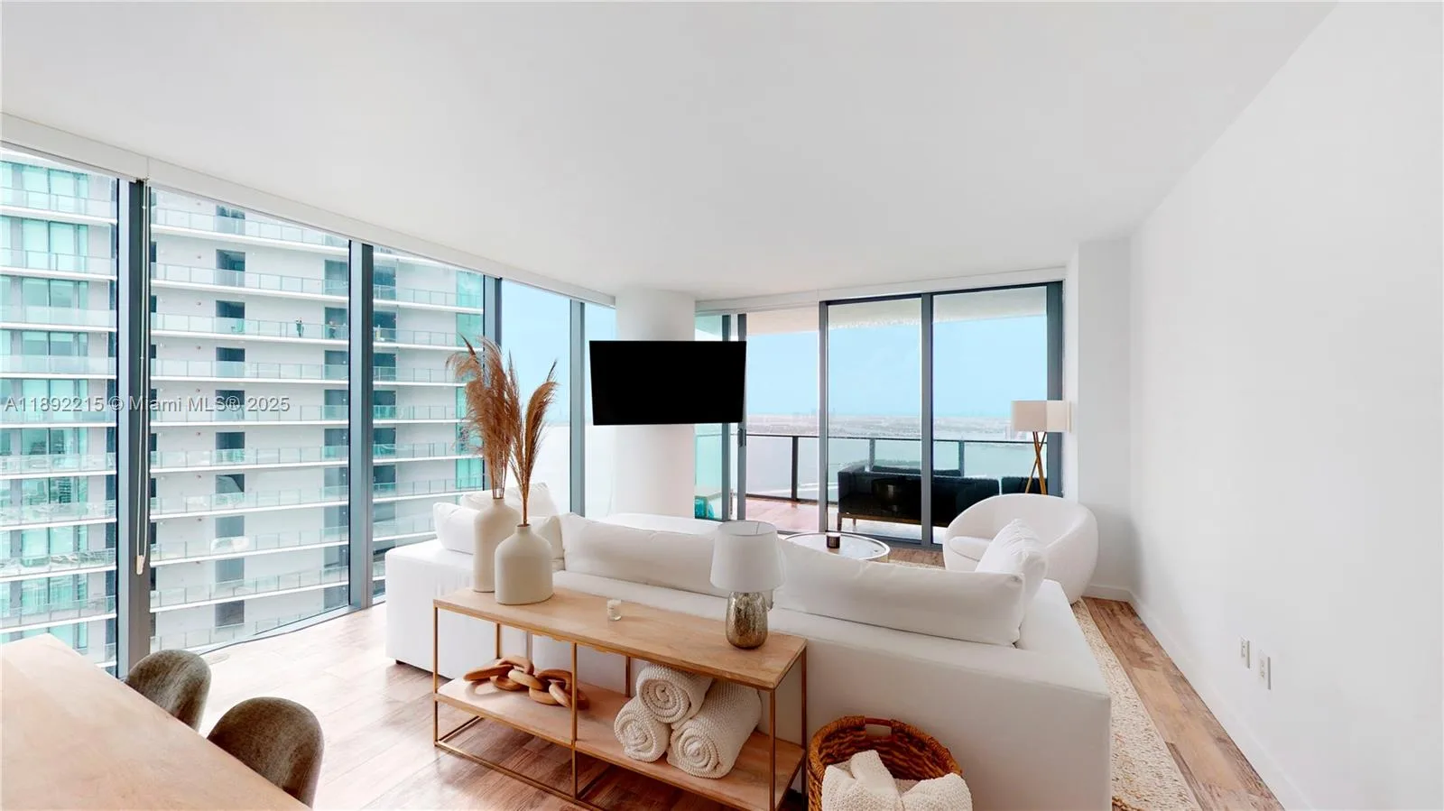 650 NE 32nd St # 4607, Miami, FL 33137