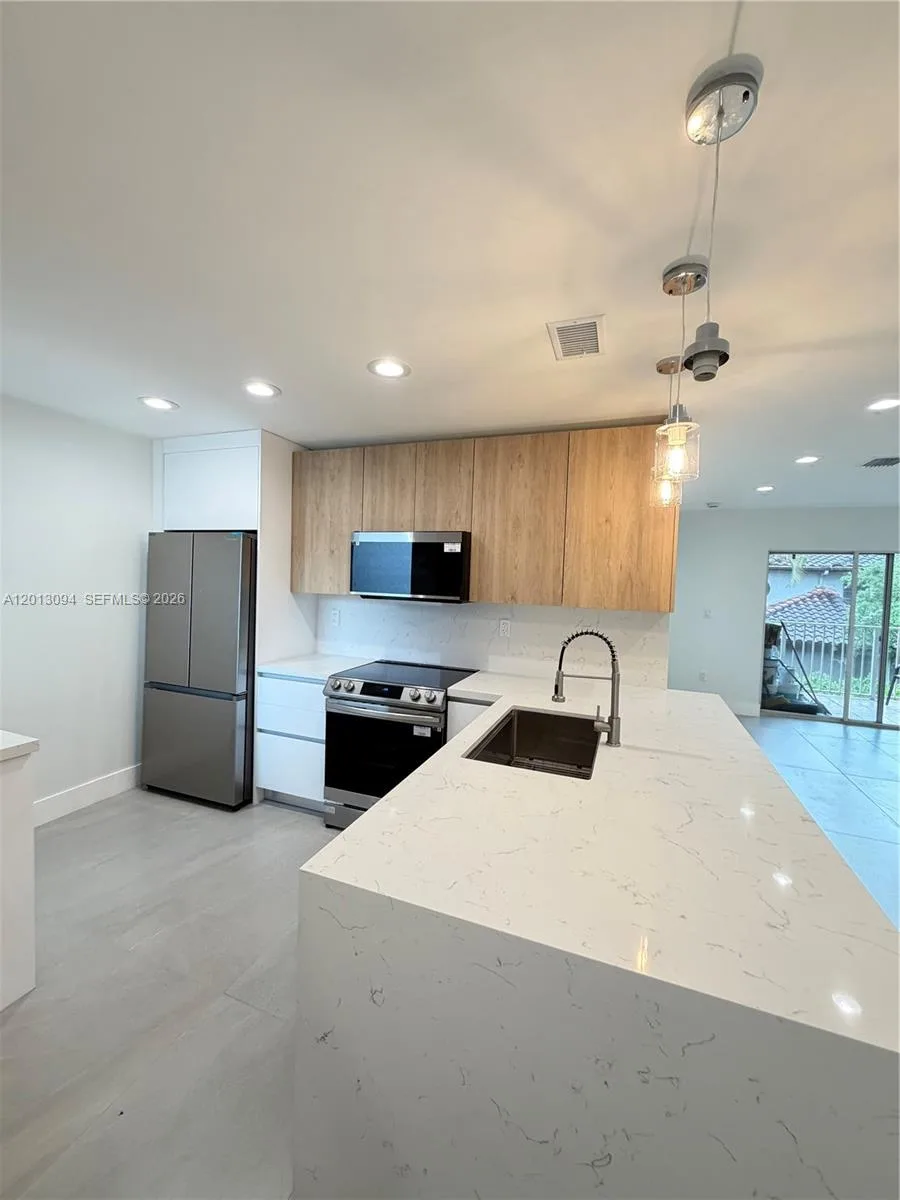 4708 NW 114th Ave # 204-3, Doral, FL 33178 photo 4