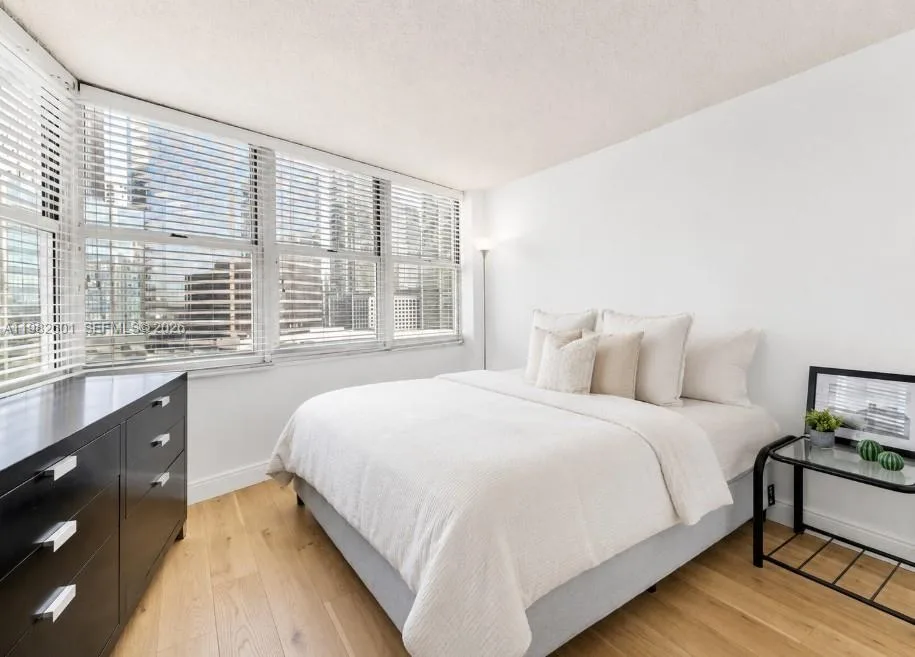 801 Brickell Bay Dr # 1262, Miami, FL 33131 photo 7