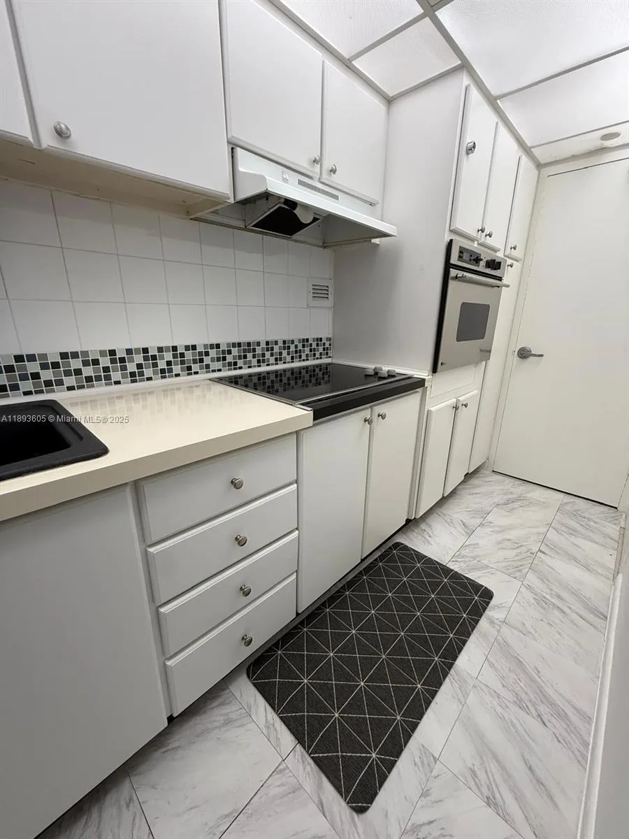 1000 West Ave # 306, Miami Beach, FL 33139 photo 2