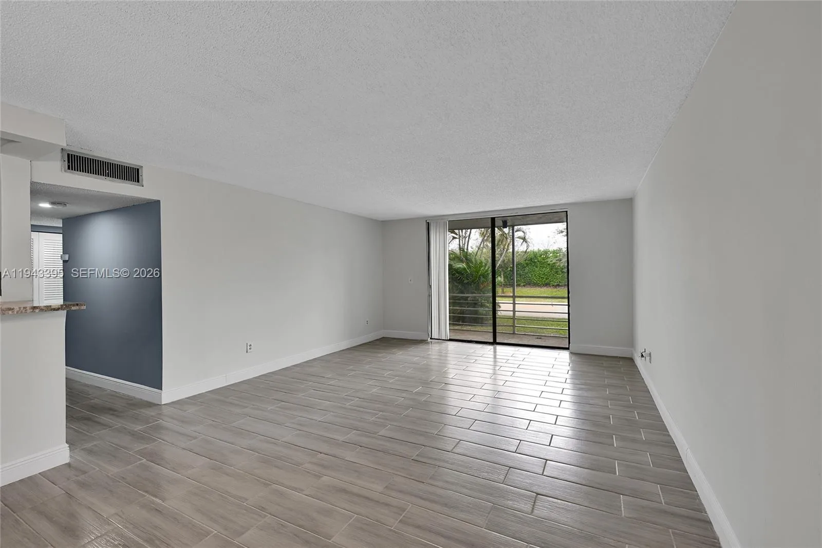 2850 Somerset Dr # 105L, Lauderdale Lakes, FL 33311 photo 8